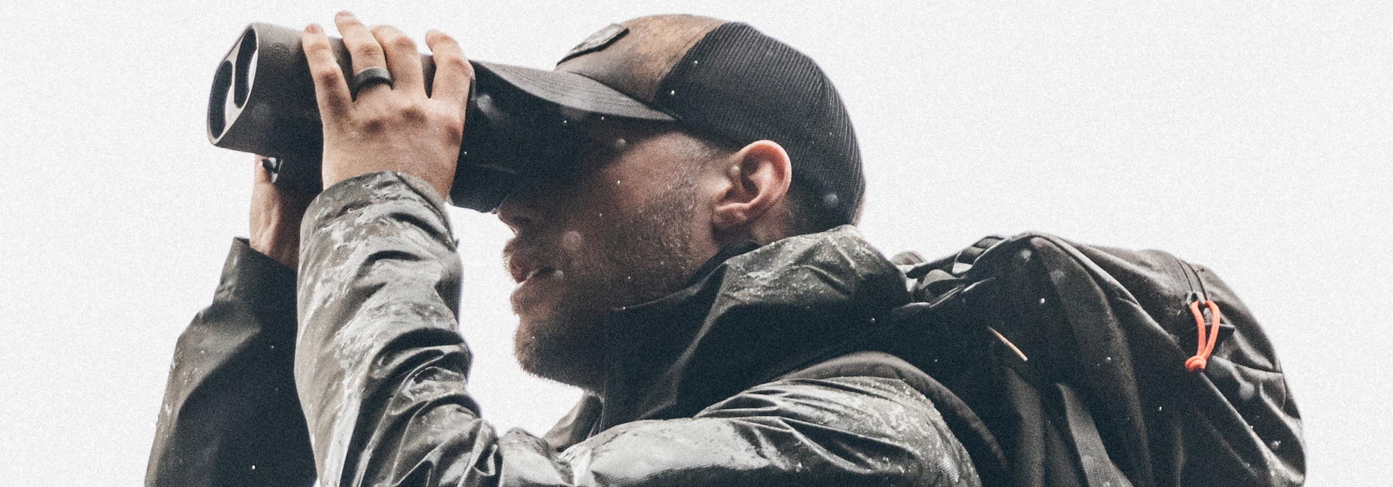 Hunter glassing in wet weather with the ZULU6 HDX PRO